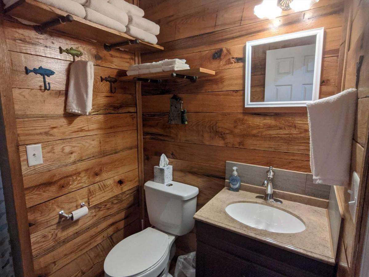 Deep Creek Hideaway Cabin ブライソン・シティ エクステリア 写真
